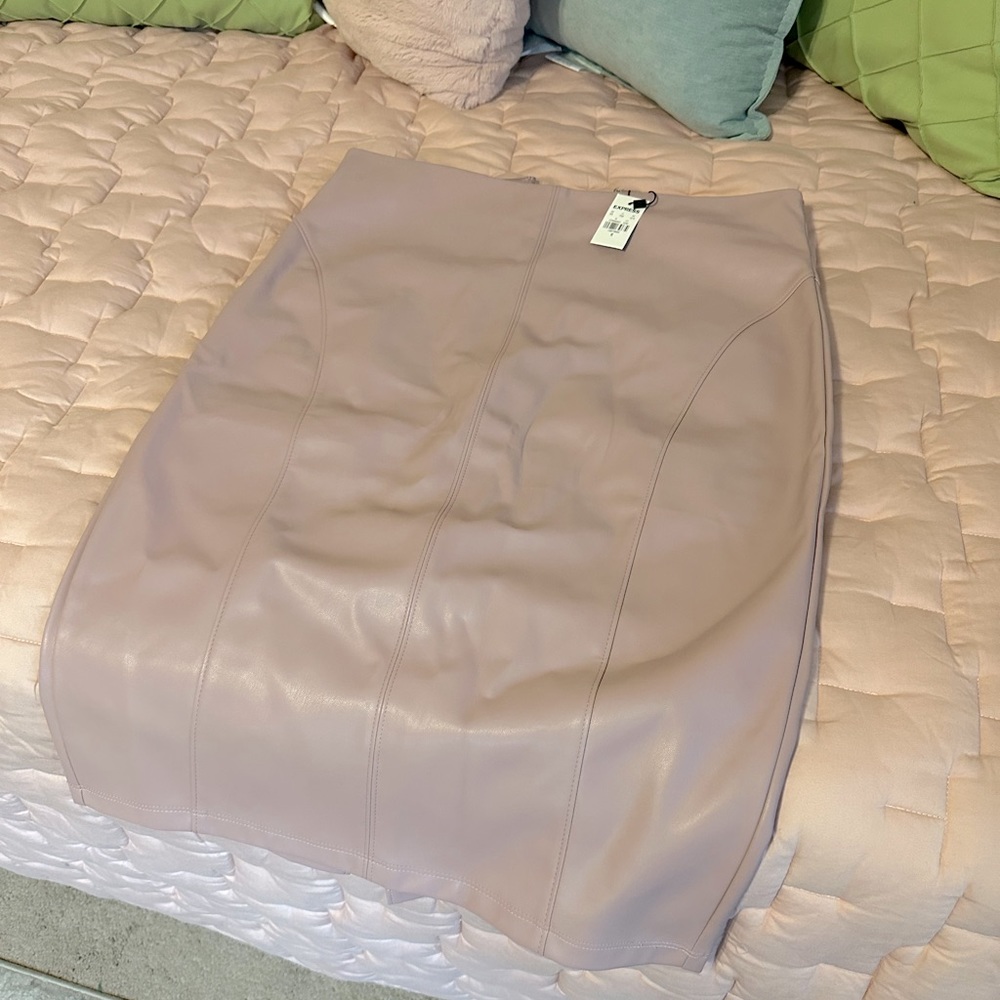Faux leather pencil skirt